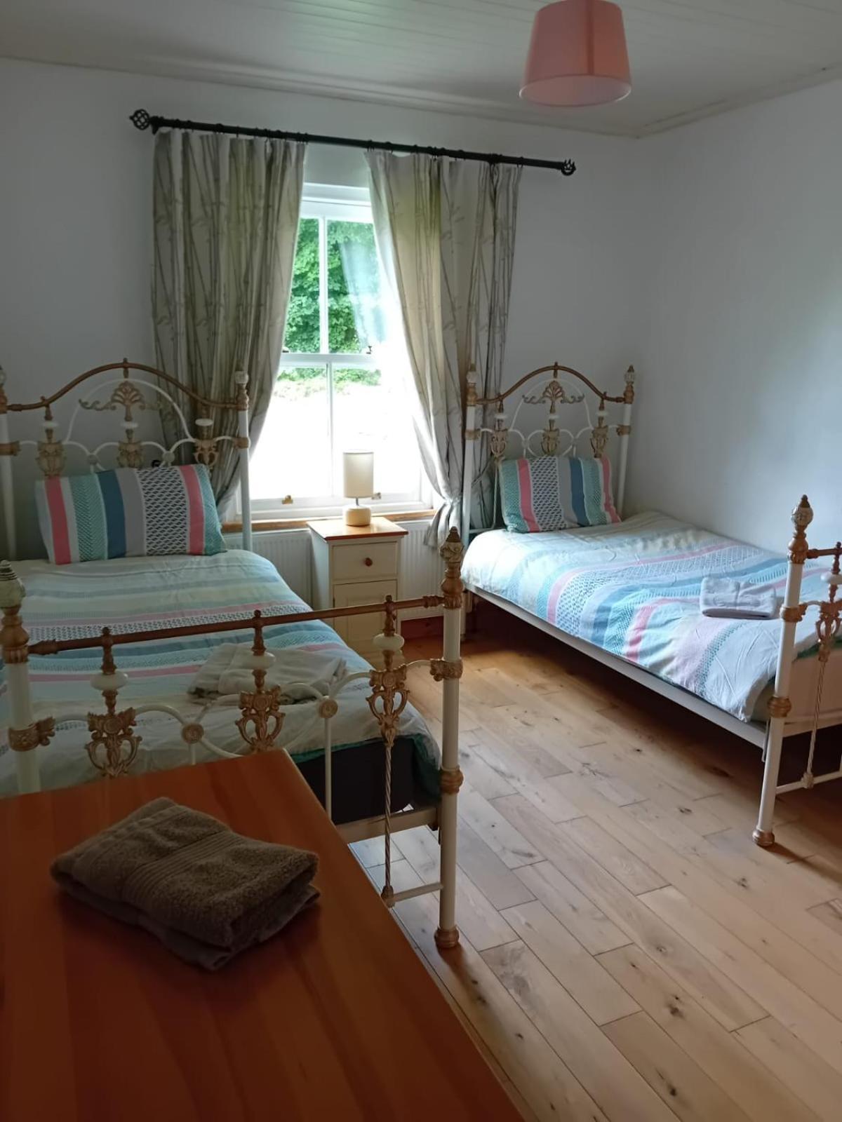 Katy Kellys Countryside Self Catering Cottage Roscommon Exteriör bild