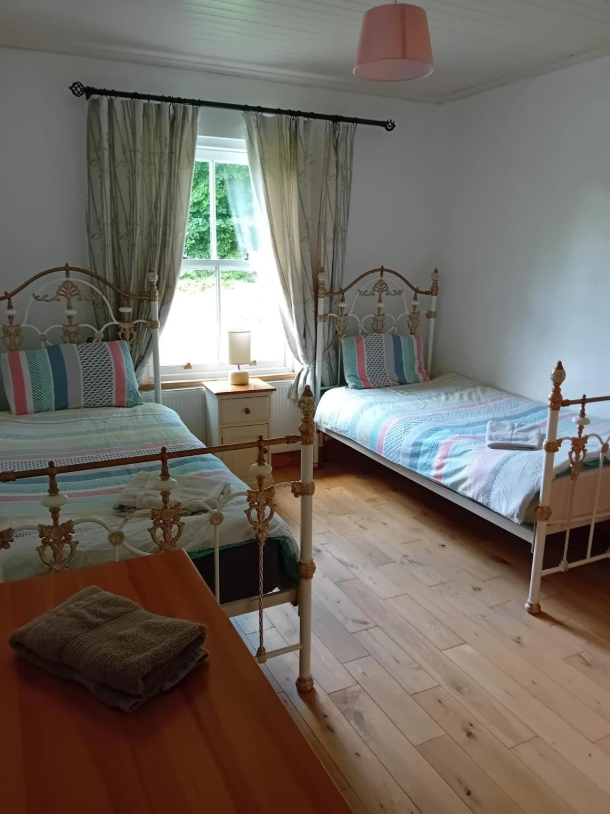 Katy Kellys Countryside Self Catering Cottage Roscommon Exteriör bild