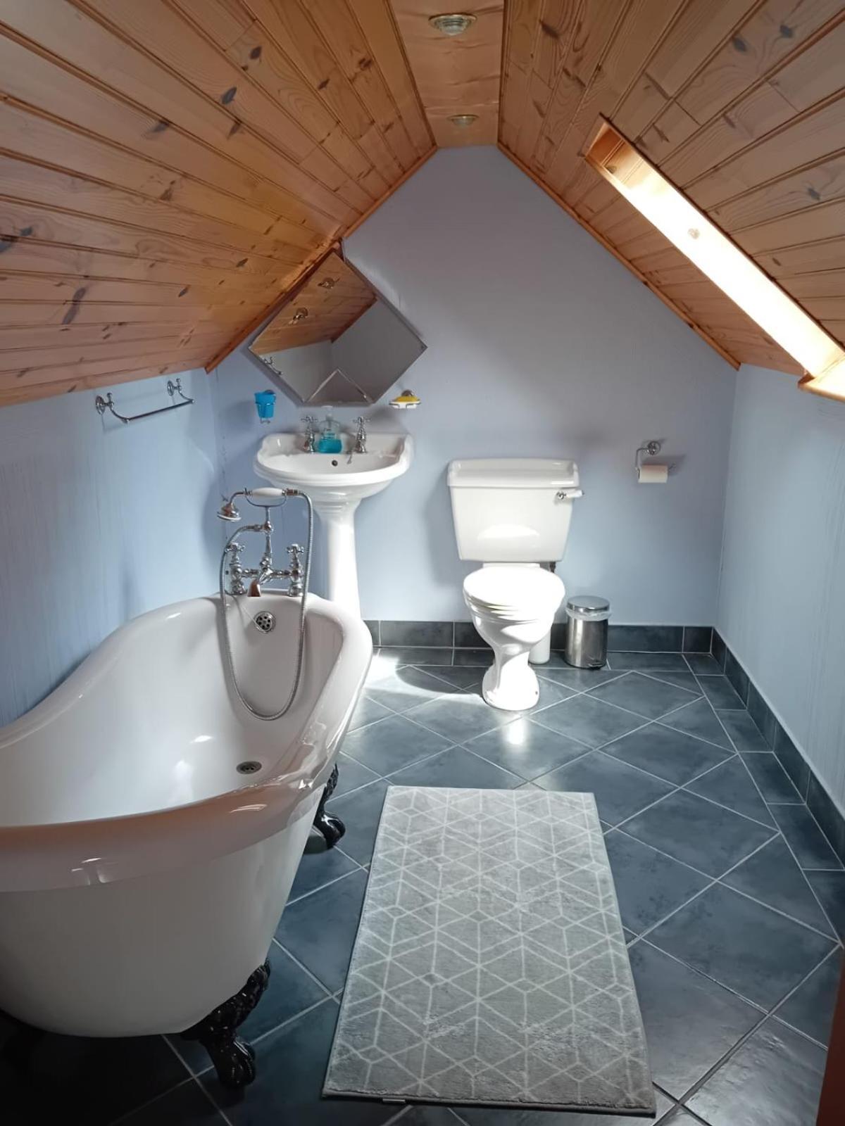 Katy Kellys Countryside Self Catering Cottage Roscommon Exteriör bild